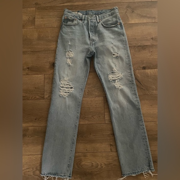 501 Original Levi's Light Blue Straight Leg Jeans whit distressed detailsW26 L30 - Picture 6 of 11